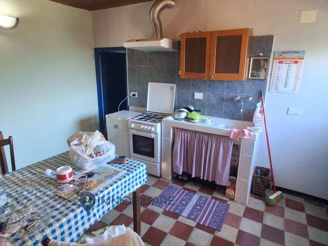 Appartamento in bifamiliare in vendita a Beverino