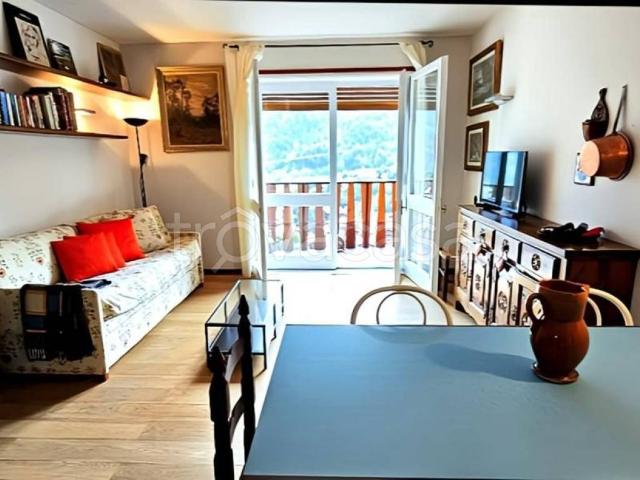 Appartamento in in affitto da privato a Courmayeur via Roma, 16, da privato, esposto a ovest, esposto a est TrovaCasa