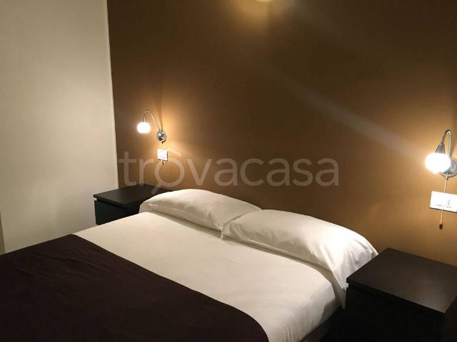 Appartamento in in affitto da privato a Colico via Bassana, 25, giardino privato, da privato, vista lago TrovaCasa