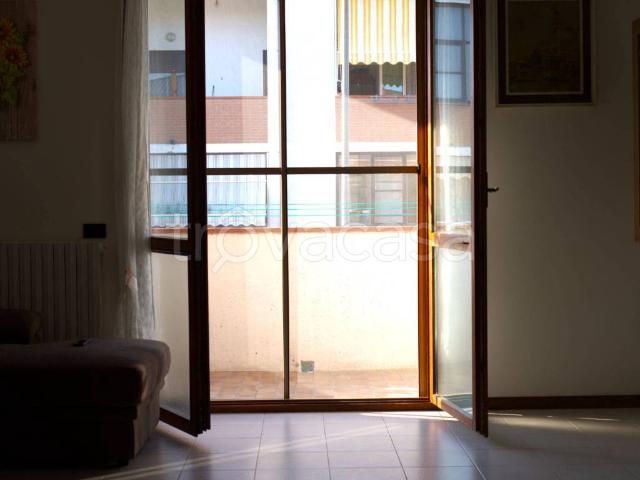 Appartamento in in affitto da privato a Comacchio via del Carso, 1, da privato, balcone, studio TrovaCasa