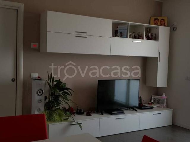 Appartamento in in affitto da privato a Como via Pio xi, 157, arredato, posto auto, box TrovaCasa