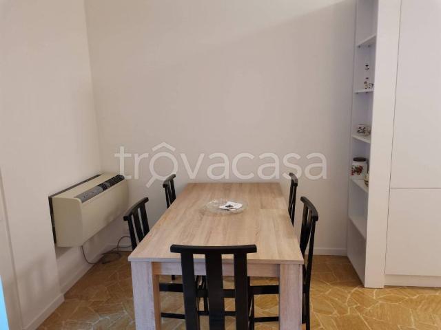 Appartamento in in affitto da privato a Como viale Massenzio Masia, 89, da privato, ristrutturato, centrale TrovaCasa