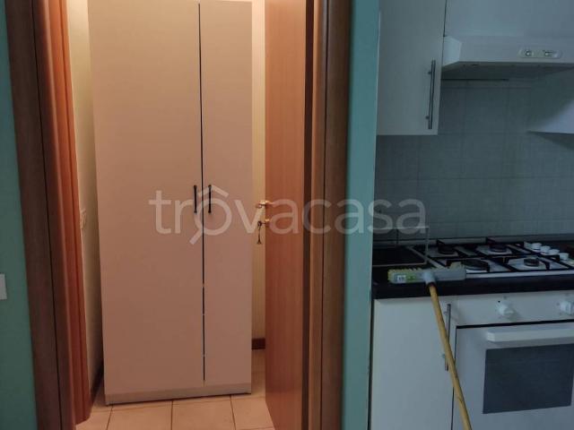 Appartamento in in affitto da privato a Corsico via Luigi Salma, 16, da privato, vicinanze negozi, video citofono TrovaCasa