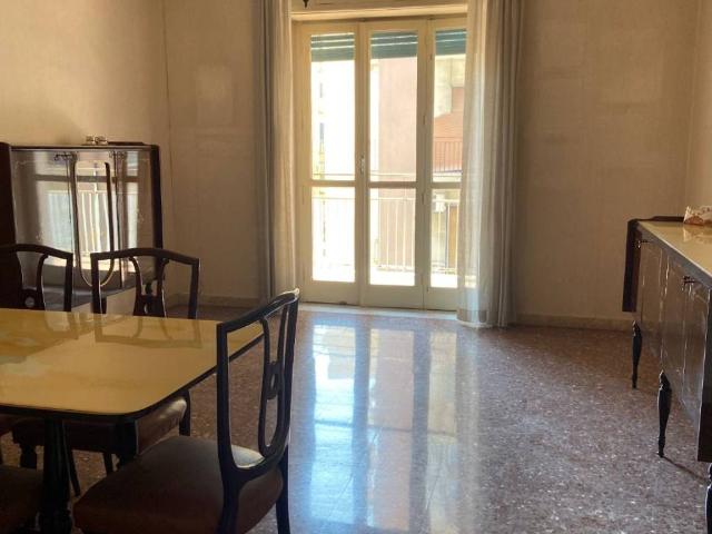 Appartamento in in affitto da privato a Catania via Ardizzone Gioeni, 36, da privato, ascensore, veranda TrovaCasa