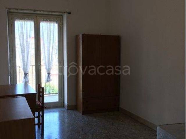 Appartamento in in affitto da privato a Catania via Valverde, 9, da privato, ascensore, ristrutturato TrovaCasa