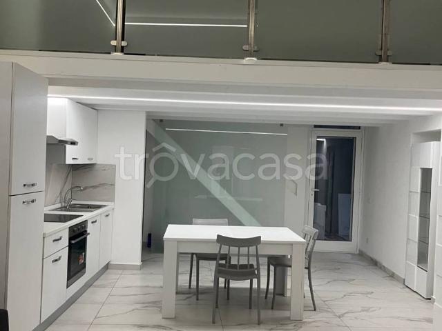 Appartamento in in affitto da privato a Catania via Vecchia Ognina, 11, arredato, da privato, ristrutturato TrovaCasa