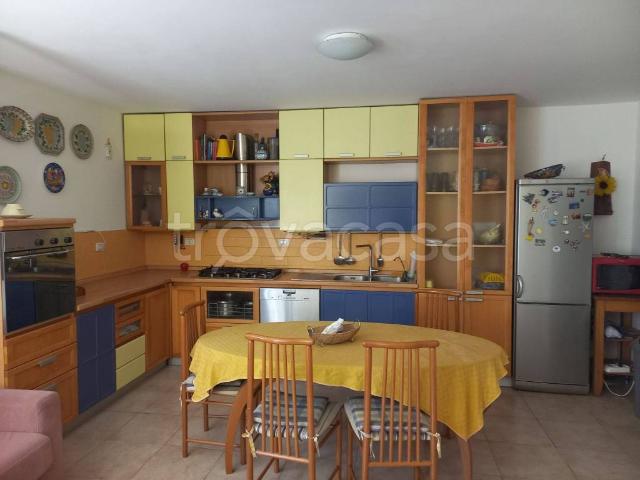 Appartamento in in affitto da privato a Catania viale Lorenzo Bolano, 51, arredato, da privato, zona industriale TrovaCasa