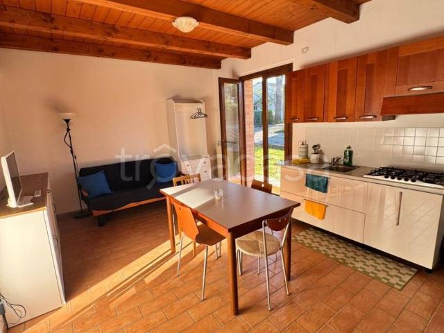 Appartamento in in affitto da privato a Camerano via Cameranense, 63, giardino privato, da privato, riscaldamento autonomo TrovaCasa