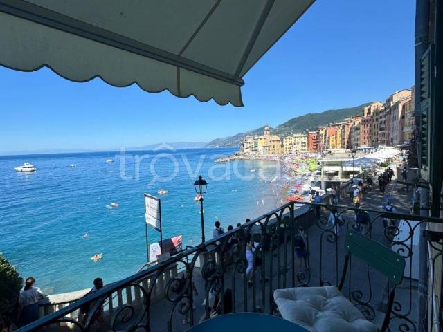 Appartamento in in affitto da privato a Camogli via Giuseppe Garibaldi, 102, arredato, da privato, fronte mare TrovaCasa