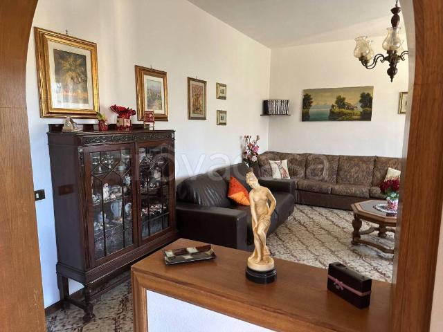 Appartamento in in affitto da privato a Campiglia Marittima via Alfonso Ceccarelli, 23, da privato, frigorifero, luminoso TrovaCasa