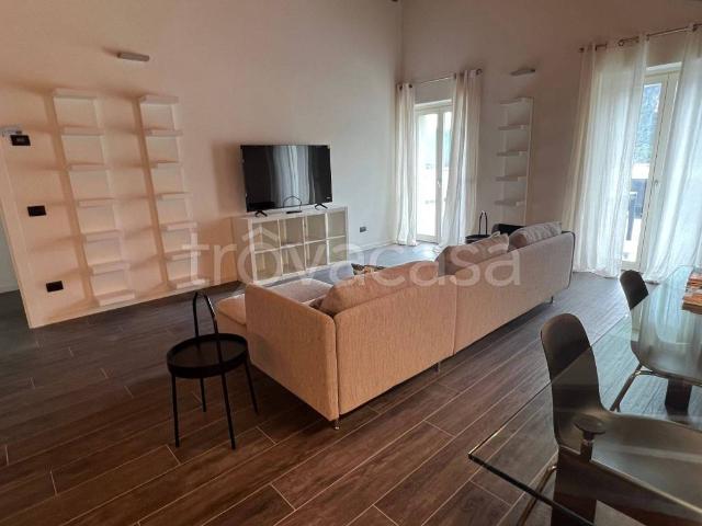 Appartamento in in affitto da privato a Canzo via Castello, 27, arredato, posto auto, box TrovaCasa