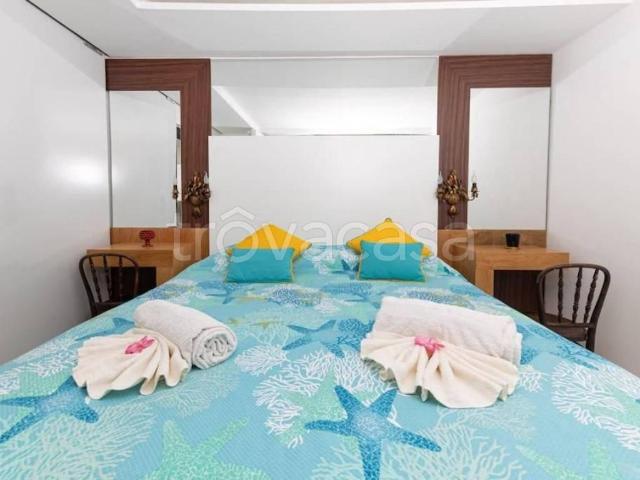 Appartamento in in affitto da privato a Capri via Cercola, 12, giardino privato, da privato, zona residenziale TrovaCasa
