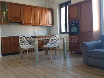 Appartamento in in affitto da privato a Carate Brianza via Cristoforo Colombo, 7, da privato, ristrutturato TrovaCasa