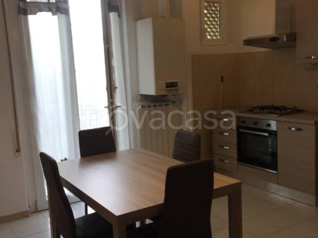 Appartamento in in affitto da privato a Carrara via Comano, 59, giardino privato, da privato, fronte mare TrovaCasa
