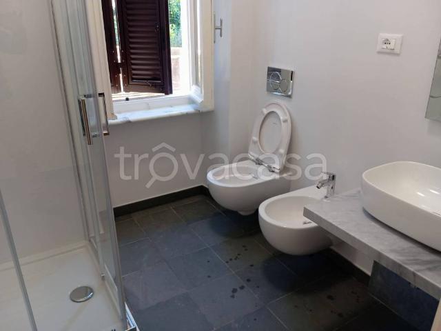 Appartamento in in affitto da privato a Carrara via Erevan, 10, arredato, da privato, ristrutturato TrovaCasa