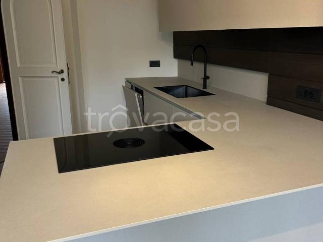 Appartamento in in affitto da privato a Casciago via Giacomo Matteotti, 40, giardino privato, posto auto, da privato TrovaCasa