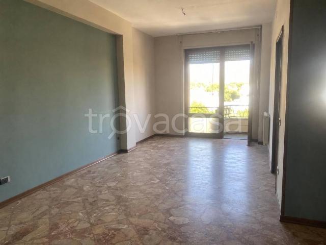Appartamento in in affitto da privato a Caserta via Galileo Galilei, 16, non arredato/vuoto, box, da privato TrovaCasa