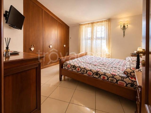 Appartamento in in affitto da privato a Caserta via Vincenzo Orazio Crispo, 8, arredato, da privato, balcone TrovaCasa