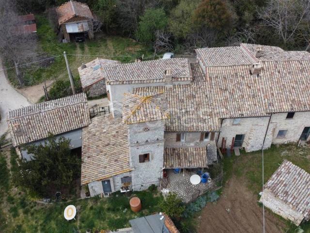 Appartamento in in affitto da privato a Casperia via Valle Tassignana, 10a, da privato, ristrutturato, doppi vetri TrovaCasa