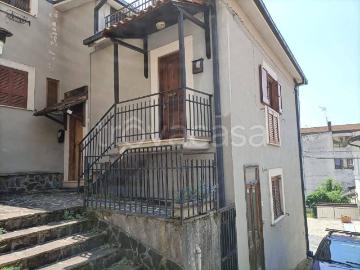 Appartamento in in affitto da privato a Castel di Sangro via Chiusette, 4, arredato, terrazzo, da privato TrovaCasa