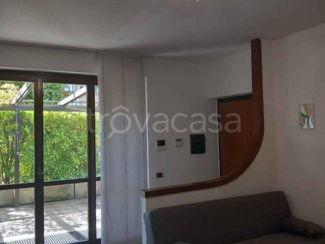 Appartamento in in affitto da privato a Castellanza via Adua, arredato, giardino, da privato TrovaCasa
