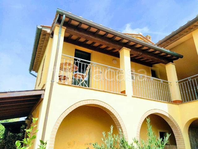 Appartamento in in affitto da privato a Castellina Marittima strada Provinciale Castellina Marittima Le Badie, 83, giardino, da privato, piscina TrovaCasa