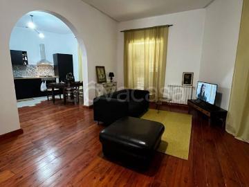 Appartamento in in affitto da privato a Castiglione di Sicilia via Piave, 2, da privato, caminetto, ascensore TrovaCasa