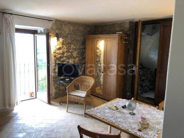 Appartamento in in affitto da privato a Castiglione in Teverina via del Rivellino, da privato, centrale TrovaCasa