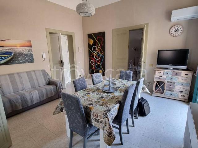 Appartamento in in affitto da privato a Cefalù via Mandralisca, 64, da privato, centrale, sala da pranzo TrovaCasa
