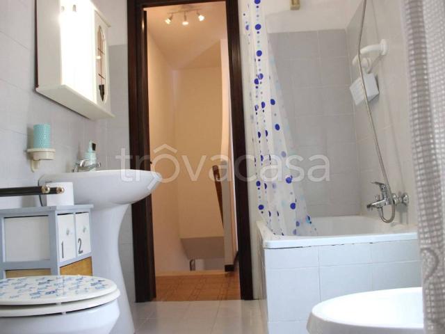 Appartamento in in affitto da privato a Cerveteri via Viterbo, 75, da privato, lavatrice, balcone TrovaCasa