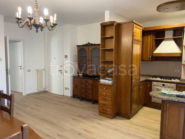 Appartamento in in affitto da privato a Cesano Boscone piazza Giovanni xxiii, 8, arredato, terrazzo, da privato TrovaCasa