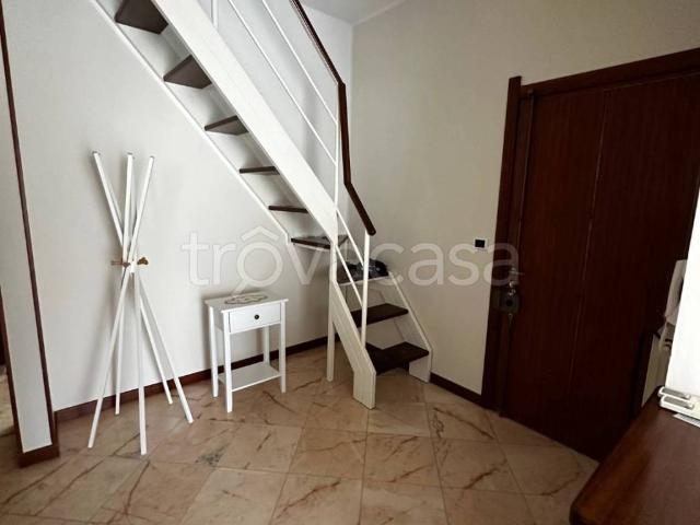 Appartamento in in affitto da privato a Chiavari via Premuda, 19, da privato, vista mare, lavatrice TrovaCasa