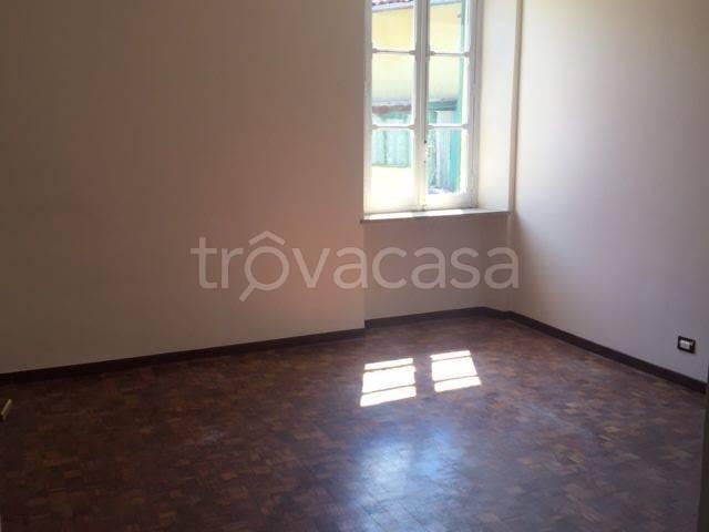 Appartamento in in affitto da privato a Chieri via San Giorgio, 10, terrazzo, da privato, parzialmente ristrutturato TrovaCasa