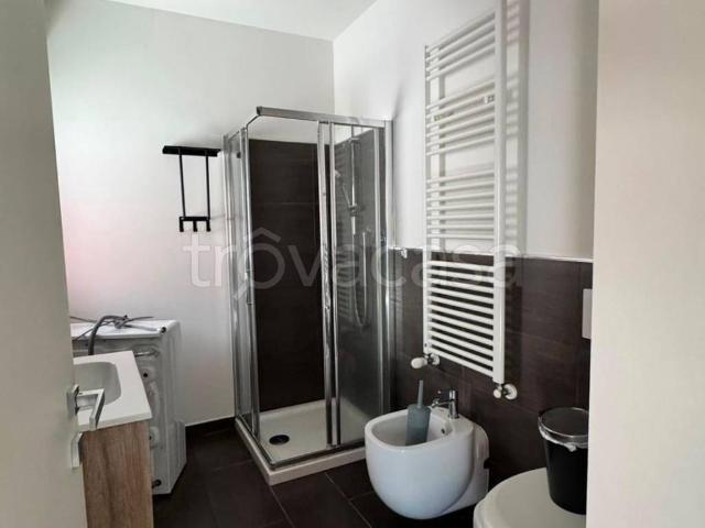 Appartamento in in affitto da privato a Chivasso via Paolo Regis, 9, giardino privato, terrazzo, da privato TrovaCasa
