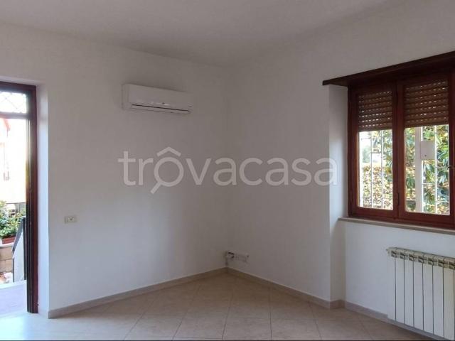 Appartamento in in affitto da privato a Ciampino viale John Fitzgerald Kennedy, 137, giardino, da privato, riscaldamento autonomo TrovaCasa