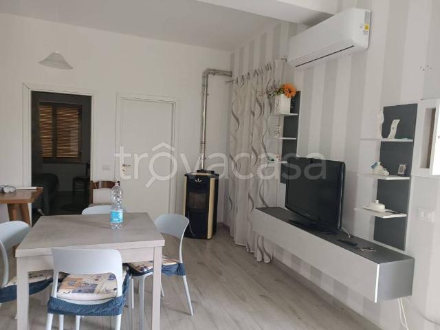 Appartamento in in affitto da privato a Cirò Marina via Albert Einstein, 42, terrazzo, da privato, zanzariere TrovaCasa