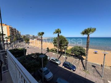 Appartamento in in affitto da privato a Crotone viale Antonio Gramsci, 90, da privato, lungomare, balcone TrovaCasa