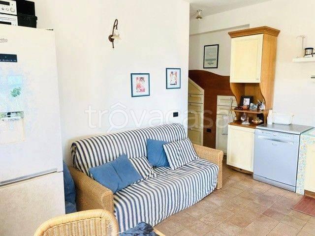 Appartamento in in affitto da privato a Crotone, giardino privato, da privato, vista mare TrovaCasa