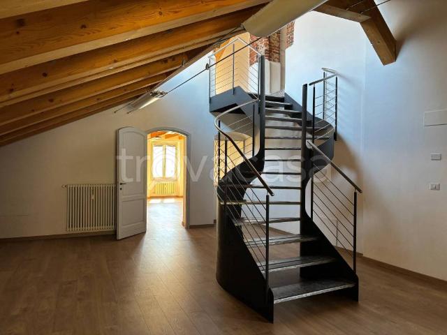 Appartamento in in affitto da privato a Cuneo via Roma, 54, da privato, ristrutturato, centrale TrovaCasa