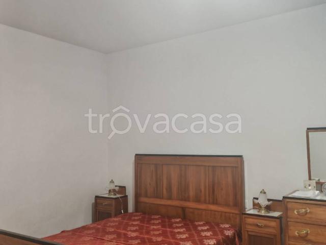 Appartamento in in affitto da privato a Bovalino via Fratelli Bandiera, 119, da privato, ristrutturato, box doccia TrovaCasa