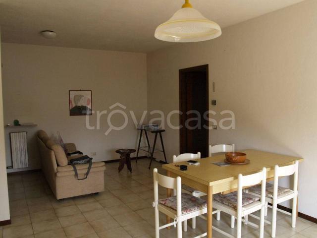 Appartamento in in affitto da privato a Bobbio via Aldo Moro, 12, giardino, da privato, centrale TrovaCasa