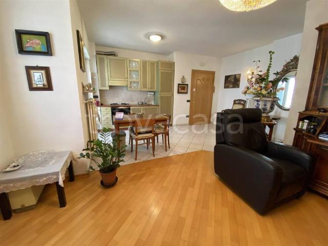 Appartamento in in affitto da privato a Bolzano via Cesare Battisti, 29, da privato, ascensore, ristrutturato TrovaCasa