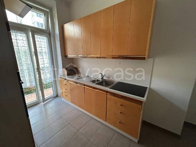 Appartamento in in affitto da privato a Bolzano via Francesco Crispi, 28, box, da privato, ascensore TrovaCasa
