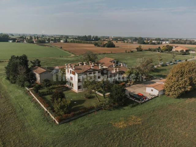 Appartamento in in affitto da privato a Borgo Virgilio via Parenza Alta, 1, posto auto, da privato, luminoso TrovaCasa