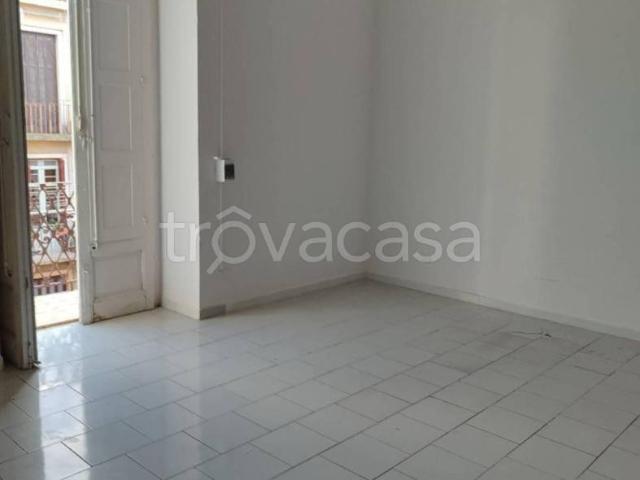 Appartamento in in affitto da privato a Bari via Alessandro Manzoni, 51, da privato, luminoso, balcone TrovaCasa