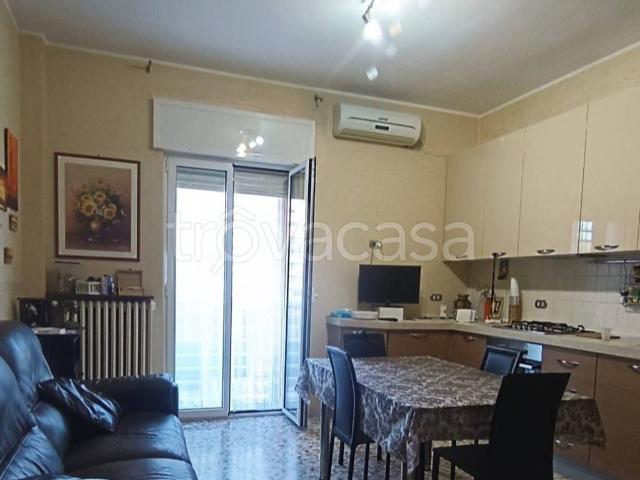 Appartamento in in affitto da privato a Bari via Suor Maria Lucchesi, 22, da privato, centrale, balcone TrovaCasa