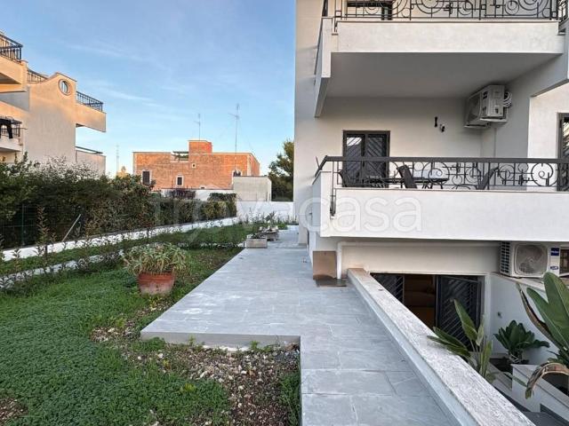 Appartamento in in affitto da privato a Bari viale Grotta della Regina, 42/10, giardino, posto auto, da privato TrovaCasa