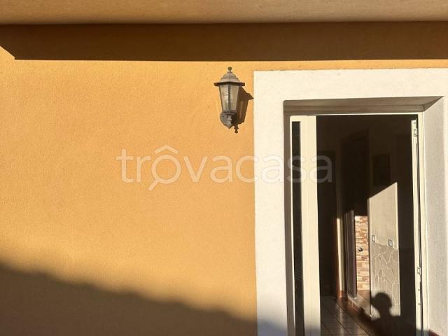 Appartamento in in affitto da privato a Belpasso via Aristotele, posto auto, da privato, ingresso indipendente TrovaCasa