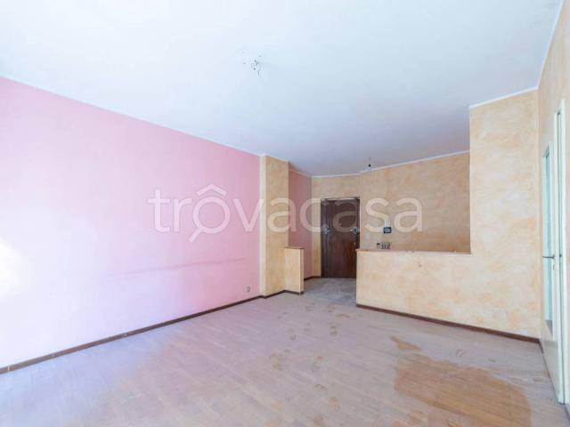 Appartamento in in affitto da privato a Biella via Trento, 38, arredato, box, da privato TrovaCasa