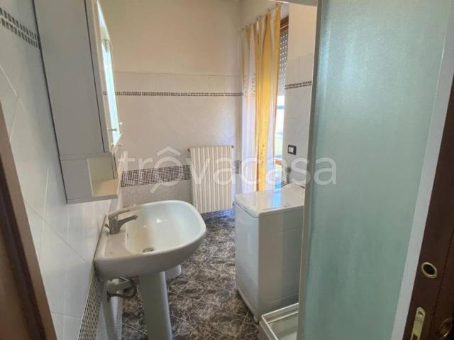 Appartamento in in affitto da privato a Bra via Luigi Mercantini, 42, arredato, da privato, ascensore TrovaCasa